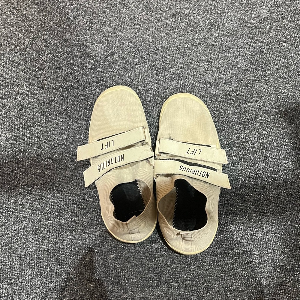 notorious deadlift slippers
